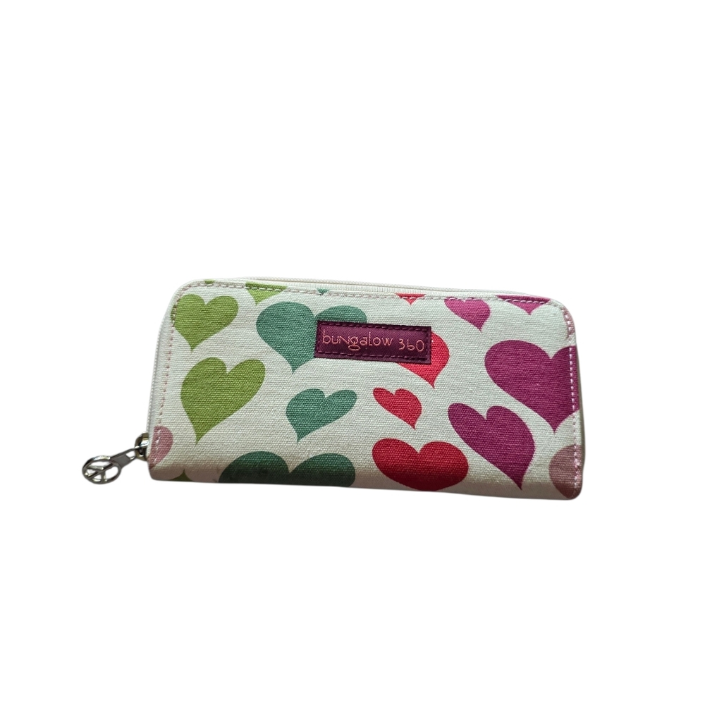 BUNGALOW 360 Canvas Hearts Zip Around Wallet